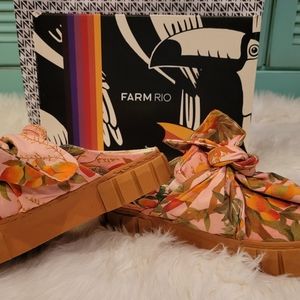 Farm Rio Mango Trees Platform Mules Sz 9